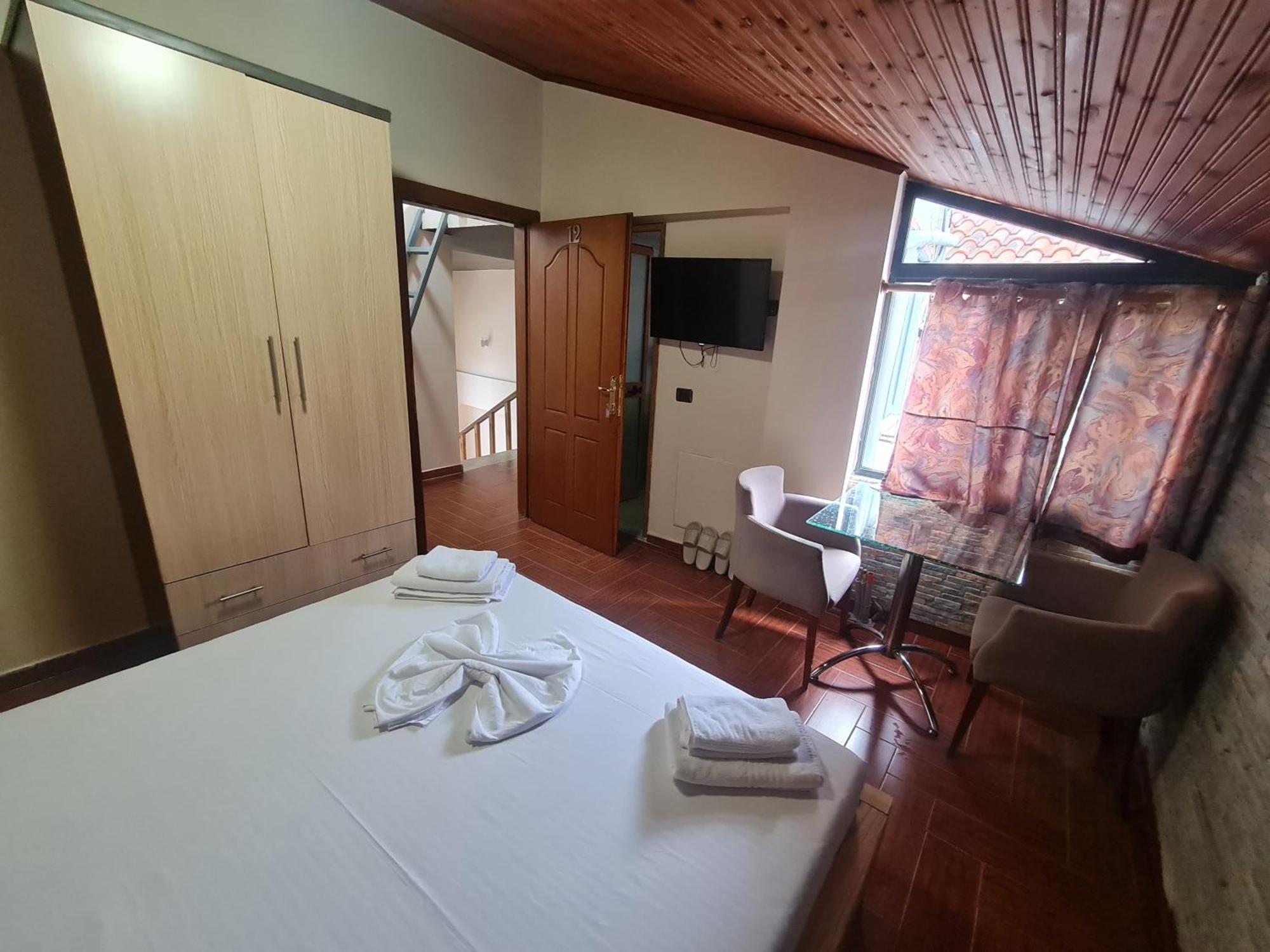 Hotel La Villa Tirana Kültér fotó